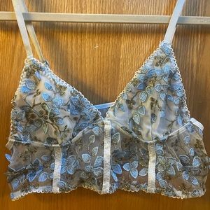 Lace top from Pacsun never worn.